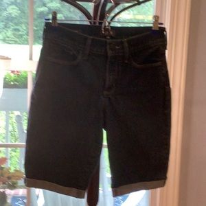 NYDJ Briella Shorts Size 2 Petite